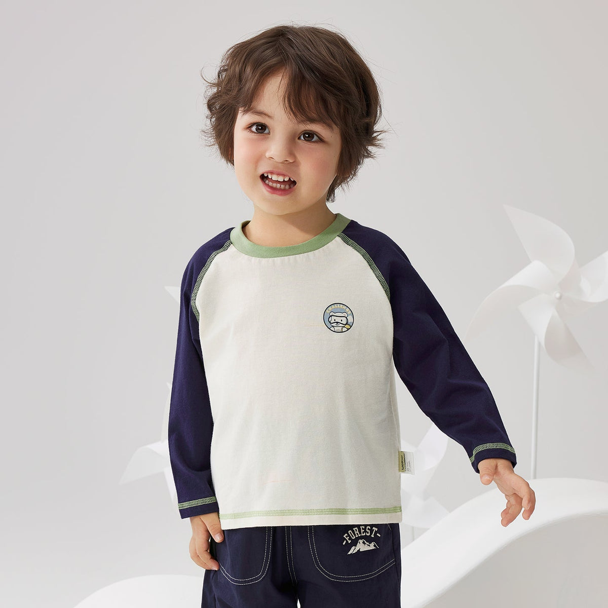 Long-sleeve T-shirt