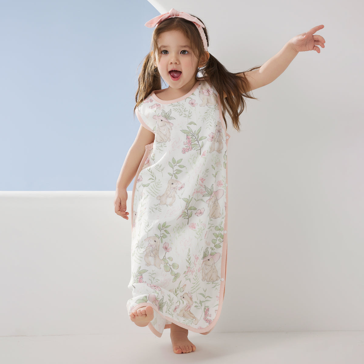 4-Layer Front 2-Layer Back Sleeveless Muslin Sleep Sack